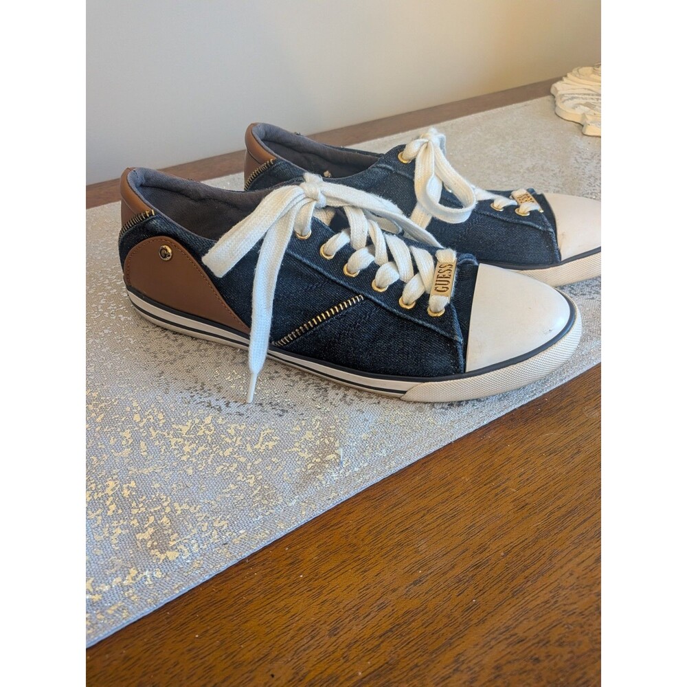 G By Guess Sneakers Women 8 M 220 Blue Textile Gold Logo Man Made WGHARTLY3-C